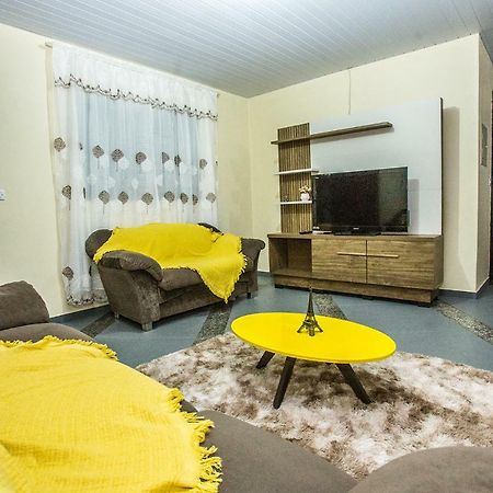 Casa Grande Com 2 Quartos E 1 Suite Foz do Iguaçu Extérieur photo